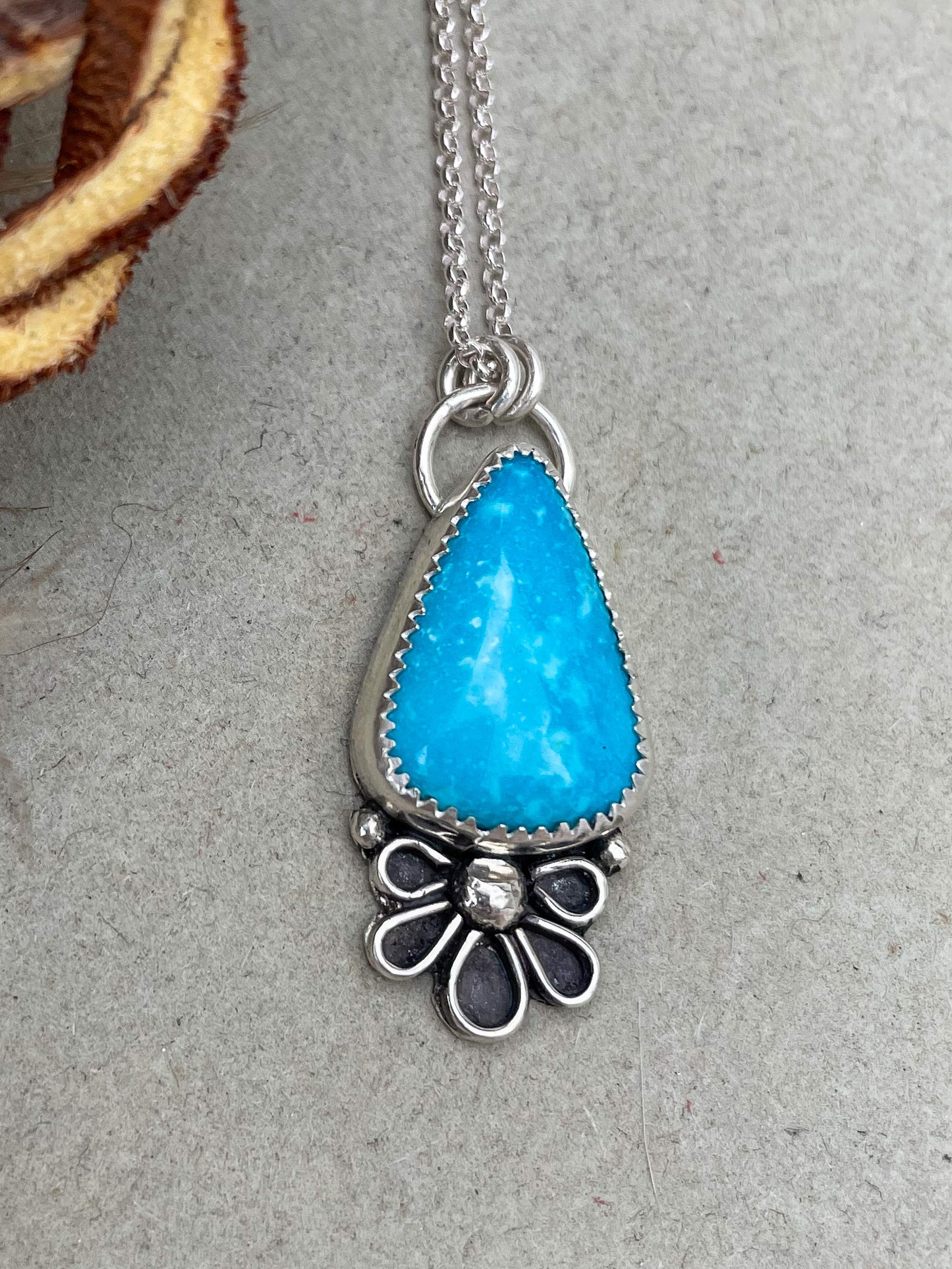 Kingman Flower Necklace