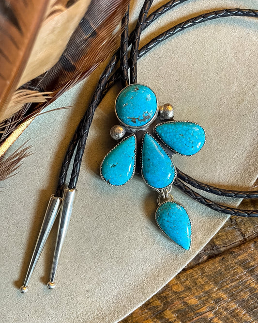 Kingman Turquoise Dangle Bolo