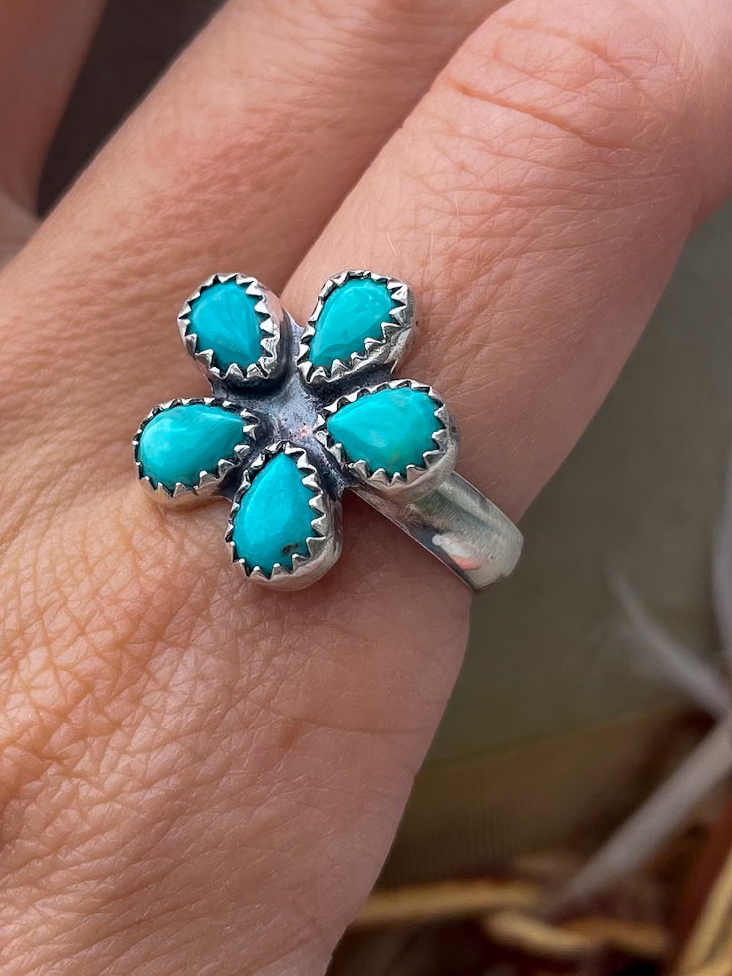 Kingman Turquoise Flower Ring (Size 8)