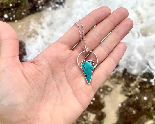 Yungai Turquoise Kite Necklace